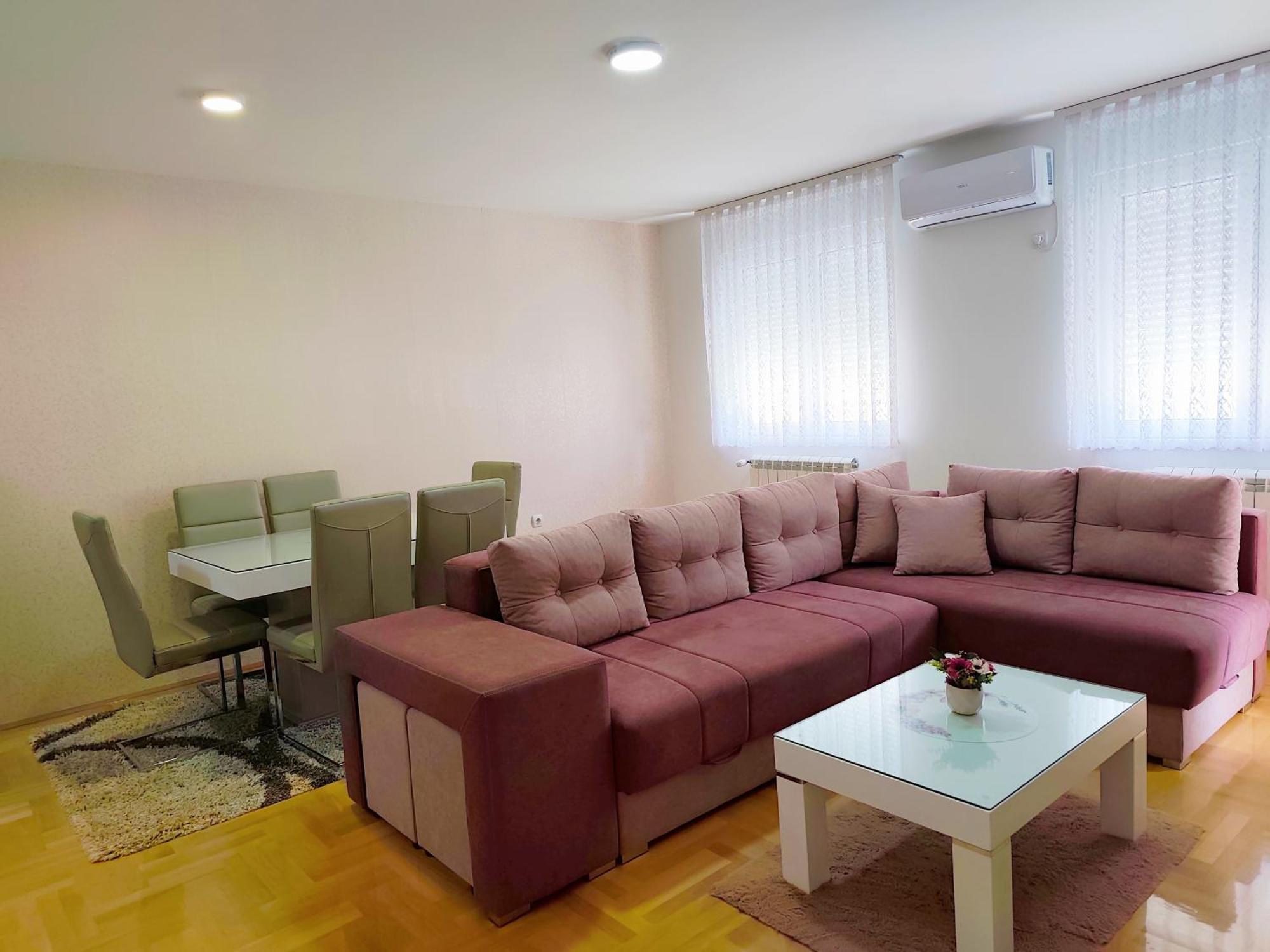 Apartman Lara Pirot Exterior foto